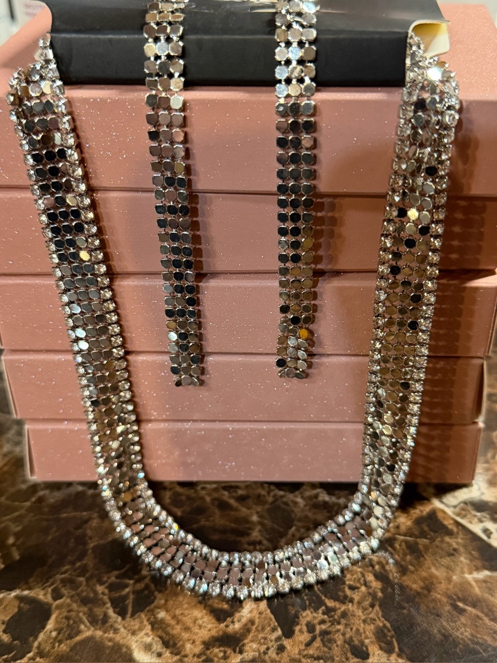 Mesh Choker Necklace and Earrings Set - Picture 5 of 9